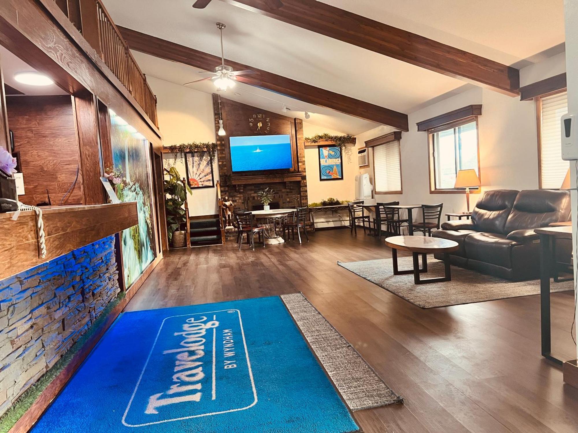 Travelodge By Wyndham Valleyfair Шакопі Екстер'єр фото